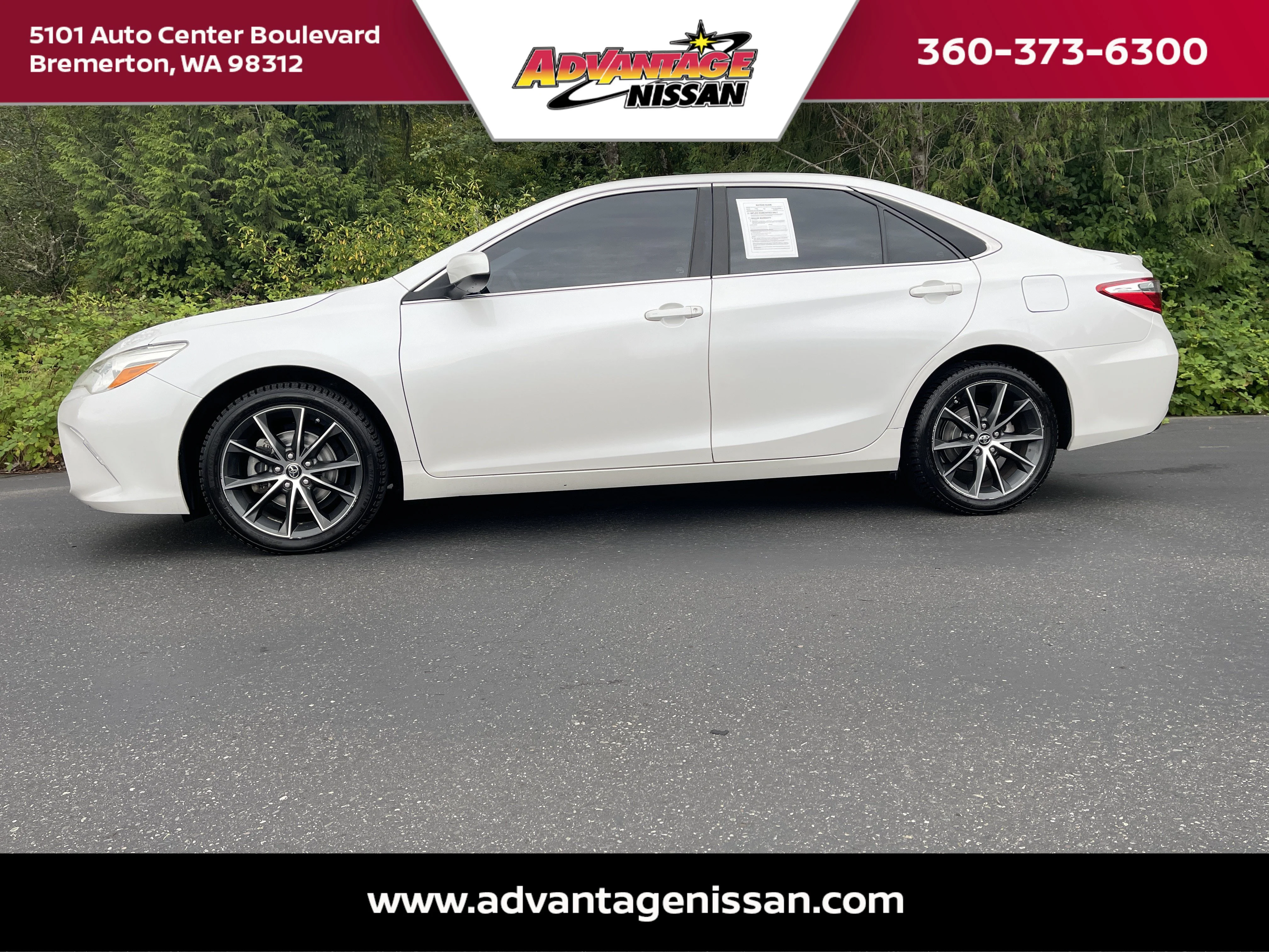 Used 2015 Blizzard Pearl Toyota XSE image 2