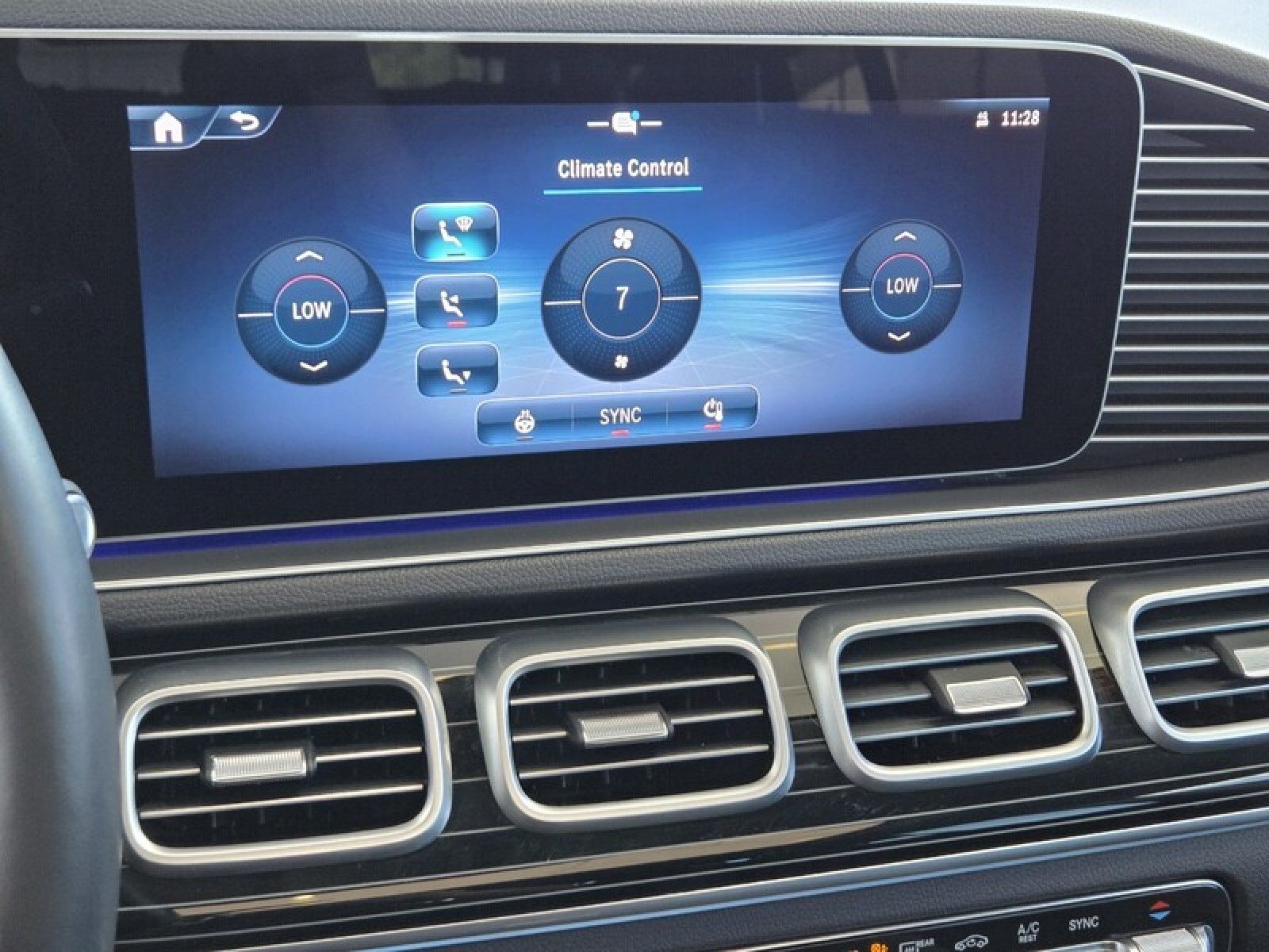 Certified Used 2024 Black Mercedes-Benz GLE 350 image 31