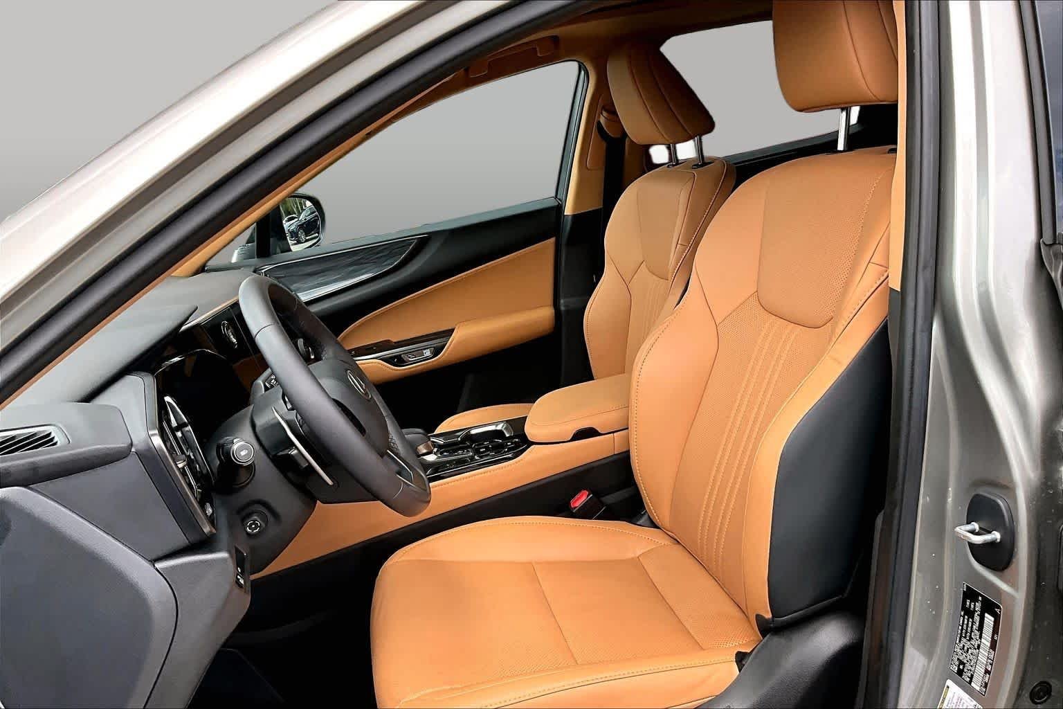 Used 2024 Atomic Silver Lexus Premium image 8