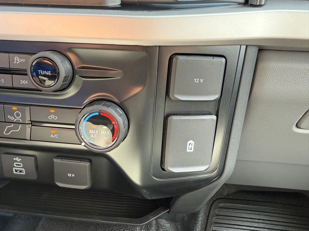 2026 Ford F-350 Super Duty XL - Photo 30