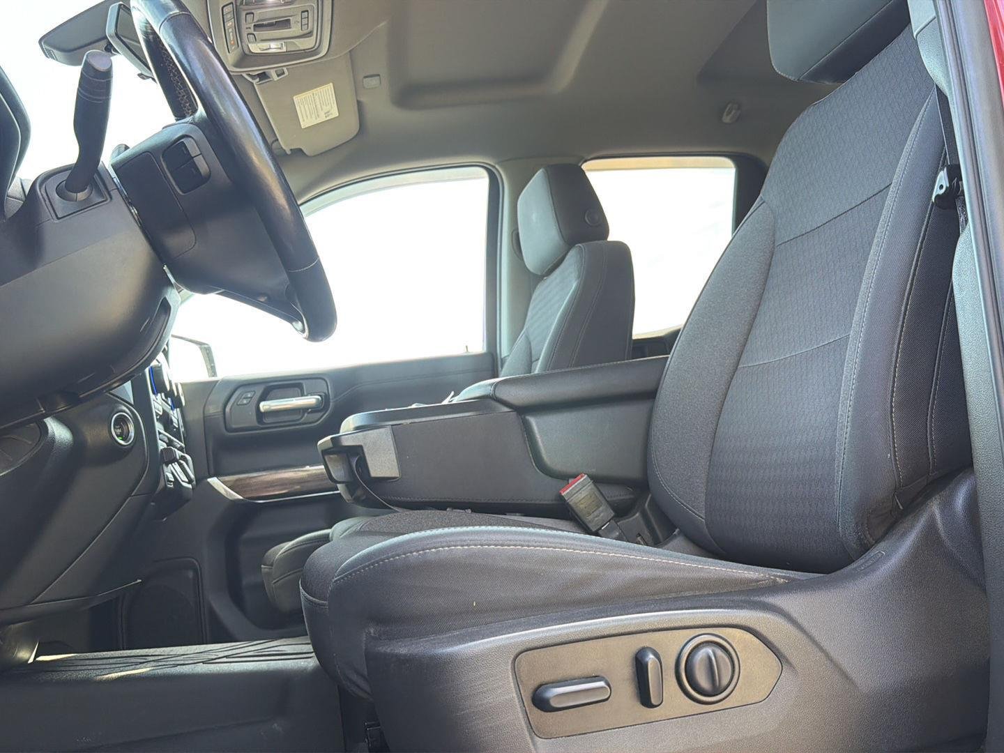 Used 2019 Cajun Red Tintcoat Chevrolet LT image 18