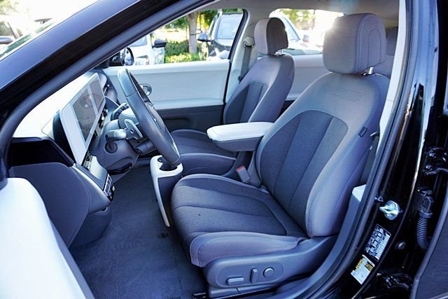 Used 2024 Black Hyundai SEL image 15