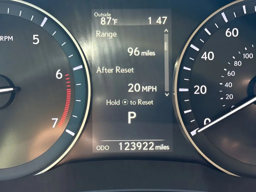 Used 2016 White Lexus 350 image 25