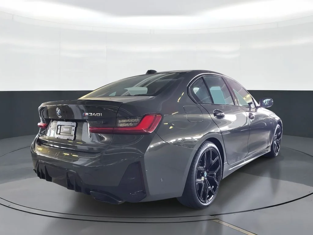 New 2026 Dravit Grey Metallic BMW M340i image 3