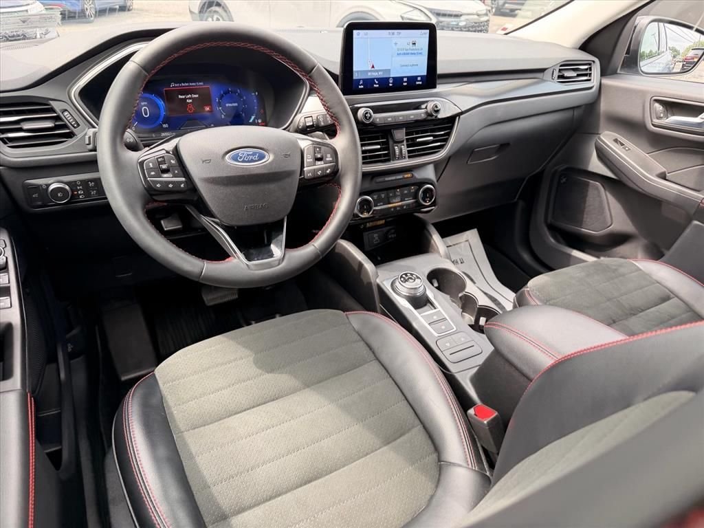 Used 2022 Blue Ford SEL image 7