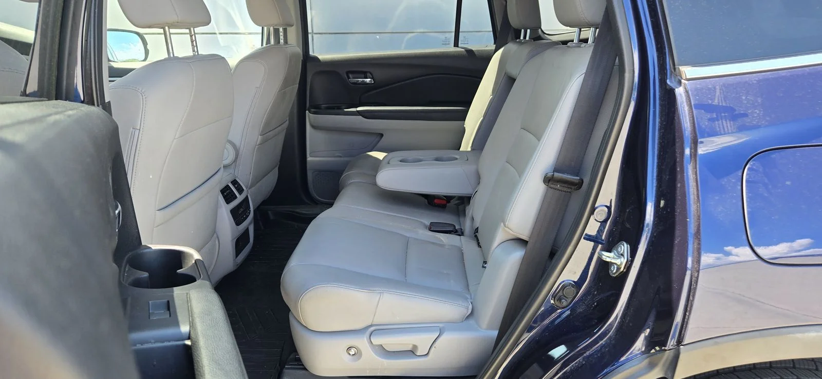 Used 2018 Black Honda EX-L image 7