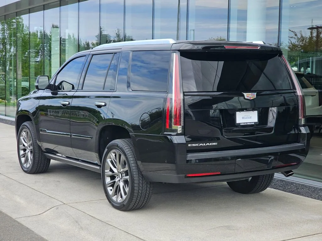 Used 2020 BLACK RAVEN Cadillac Premium Luxury image 3