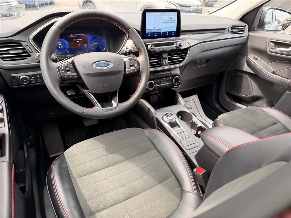 Used 2022 Blue Ford SEL image 7