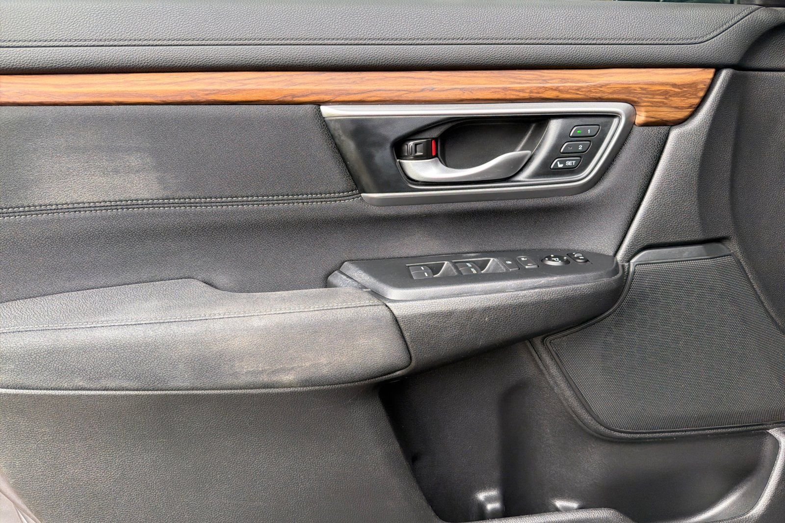 Used 2022  Honda EX image 12