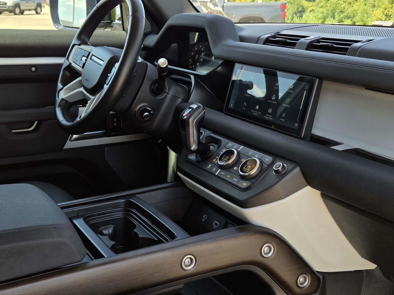 Used 2021 Fuji White Land Rover SE image 45