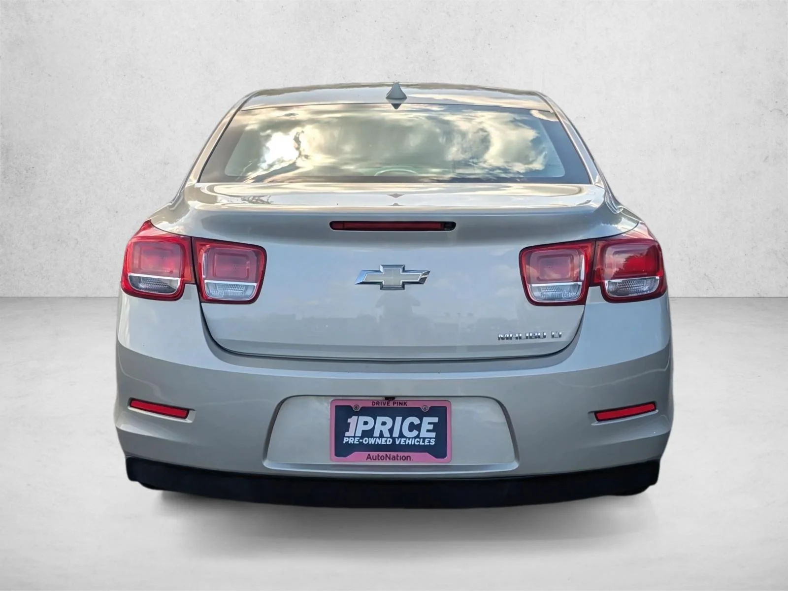 Used 2013 Champagne Silver Metallic Chevrolet LT image 7