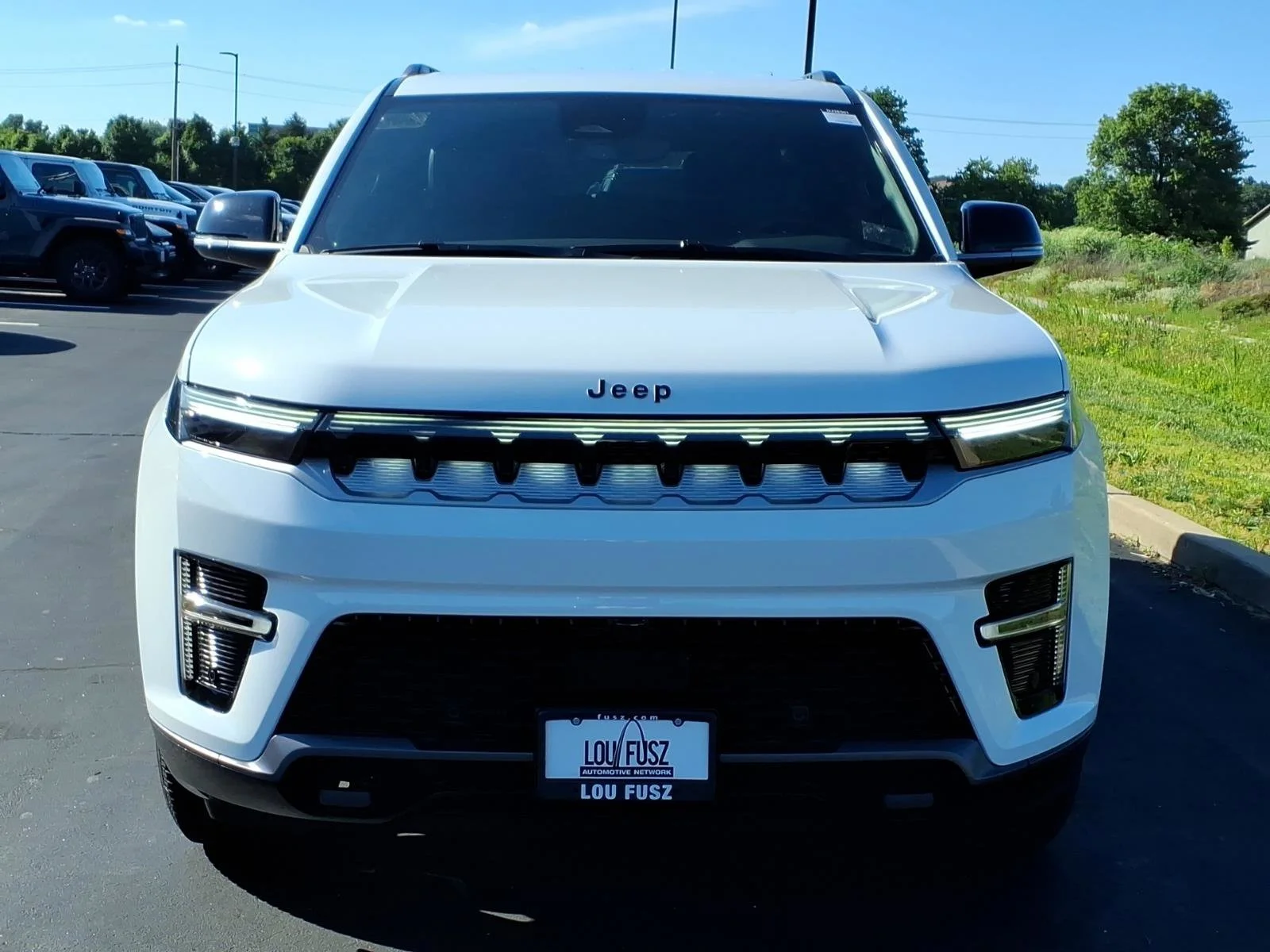 New 2026 Bright White Clearcoat Jeep  image 23