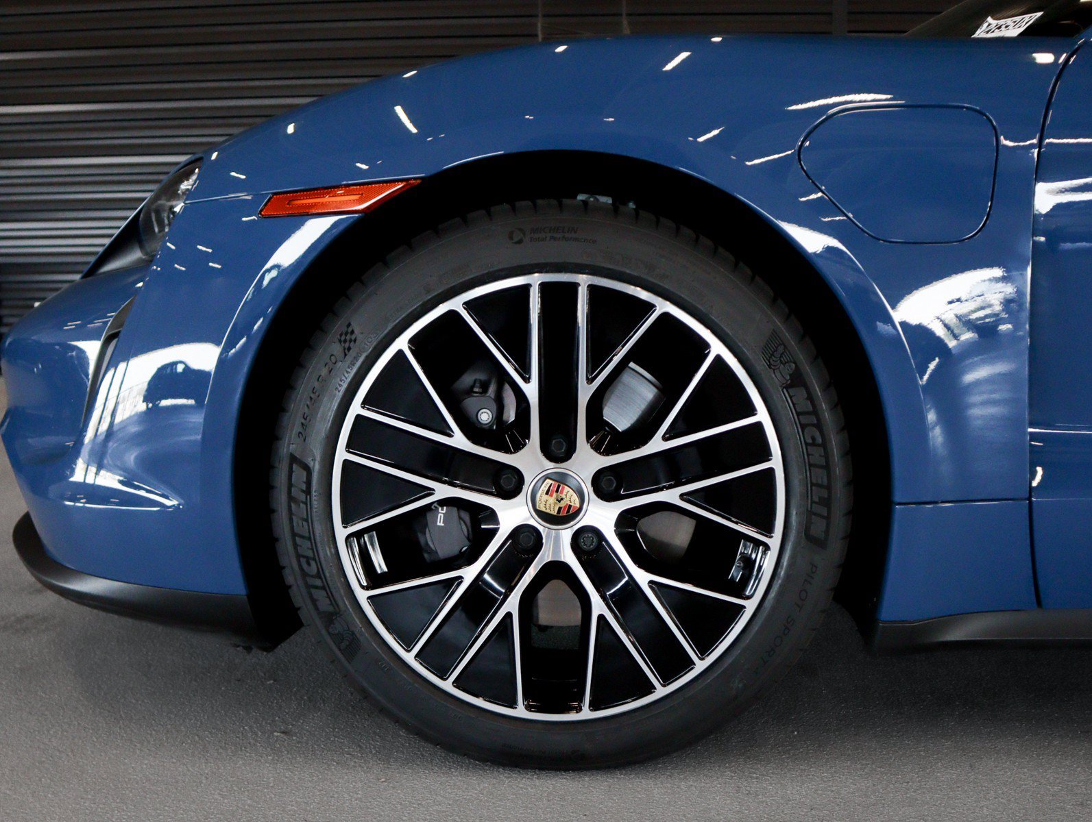 Certified Used 2023 Neptune Blue Porsche  image 12