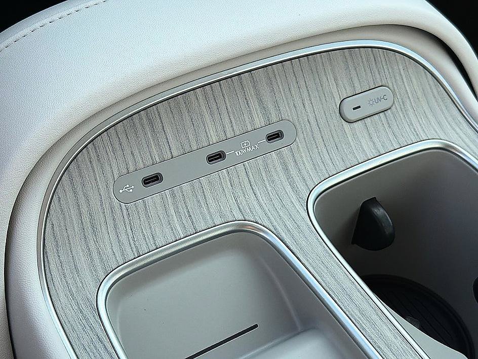 Used 2026 Creamy White Pearl Hyundai Calligraphy image 16