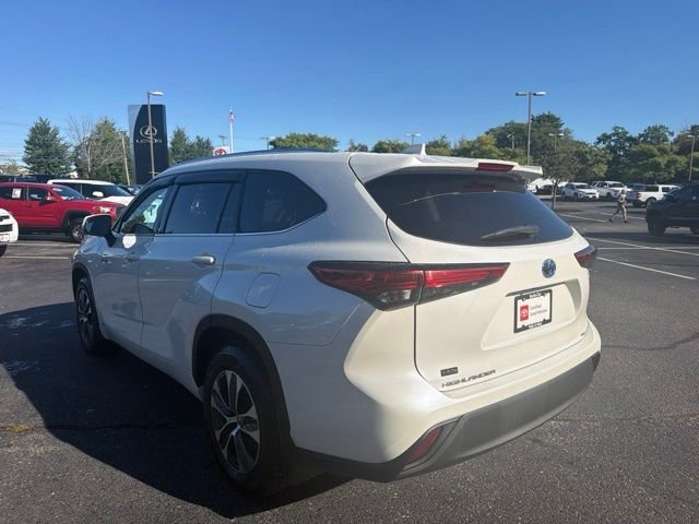 Certified Used 2021 Blizzard Pearl Toyota XLE image 4