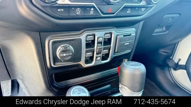 Used 2022 Beige Jeep Willys image 21