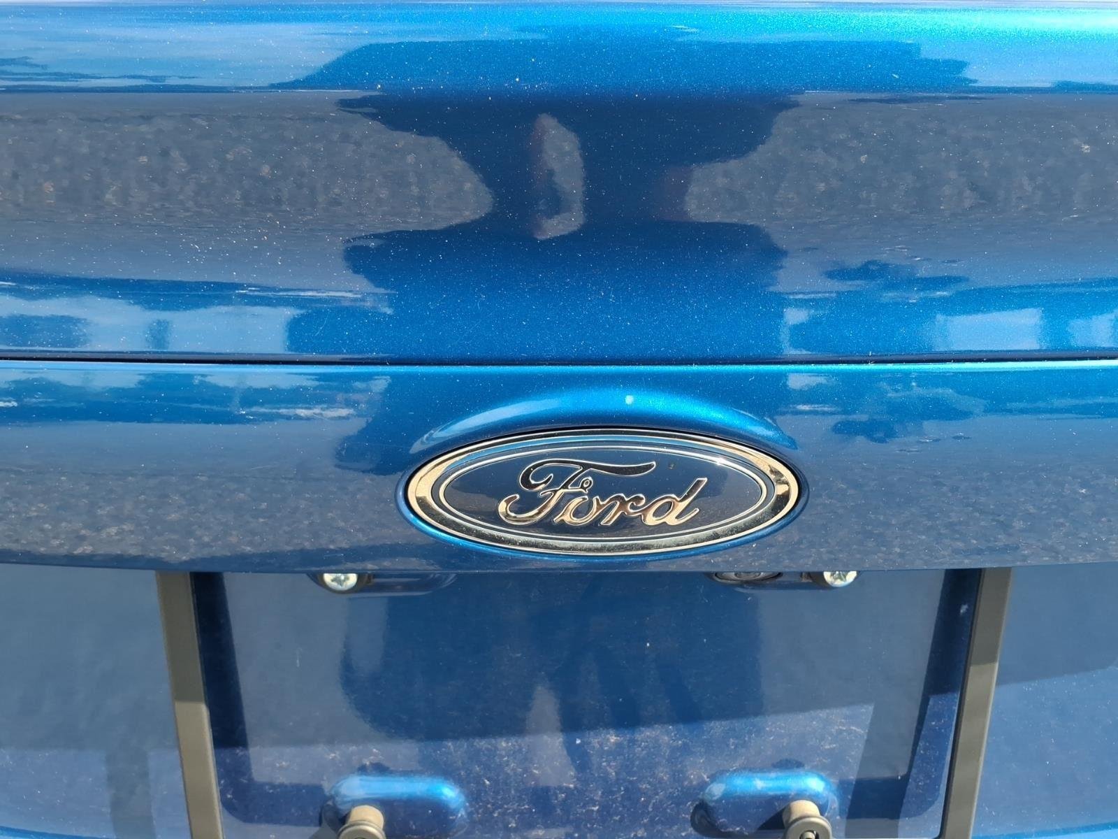 Used 2019 Lightning Blue Ford SE image 15
