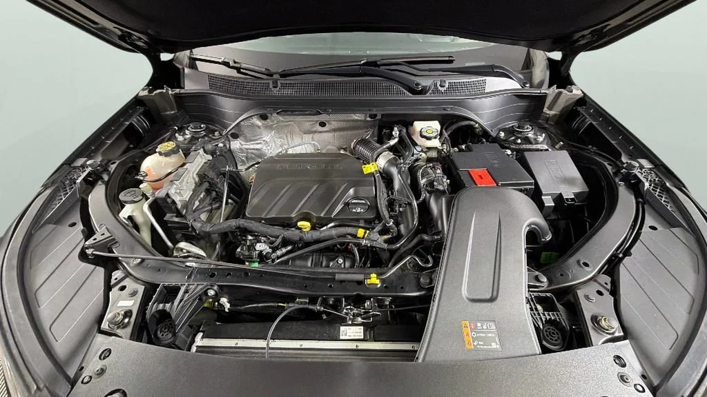 Used 2024 Mosaic Black Metallic Chevrolet 2RS image 37
