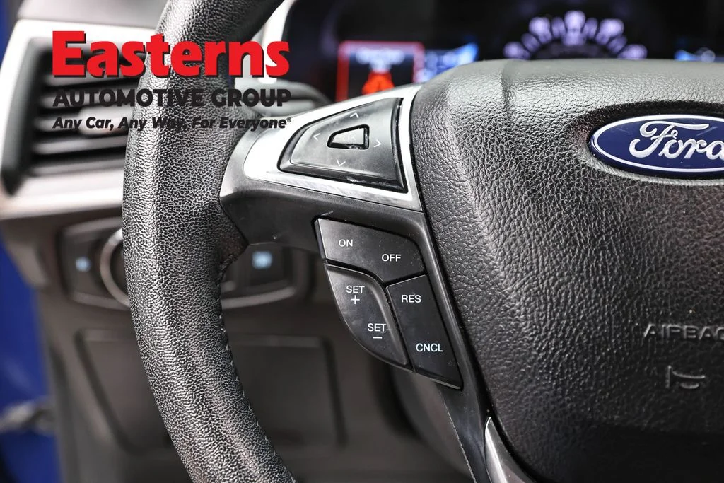 Used 2021 Blue Ford SEL image 14