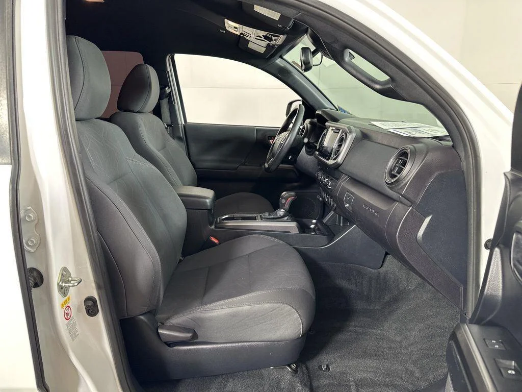 Used 2019 Super White Toyota TRD Off-Road image 8