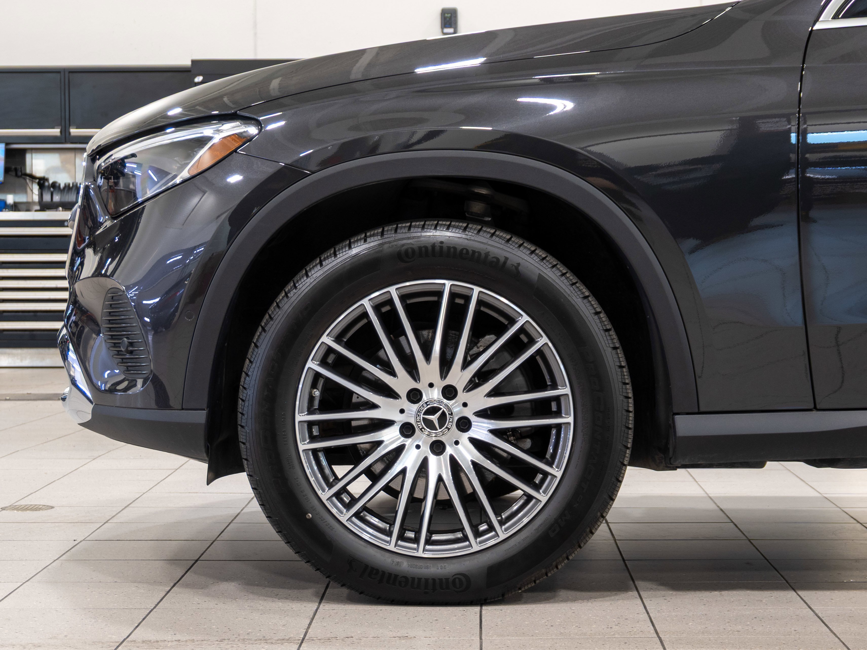 Certified Used 2025 GRAPHITE GREY METALLIC Mercedes-Benz GLC 300 image 16