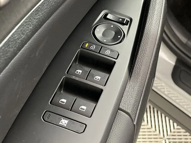 New 2026 Wolf Gray Kia X-Line image 13