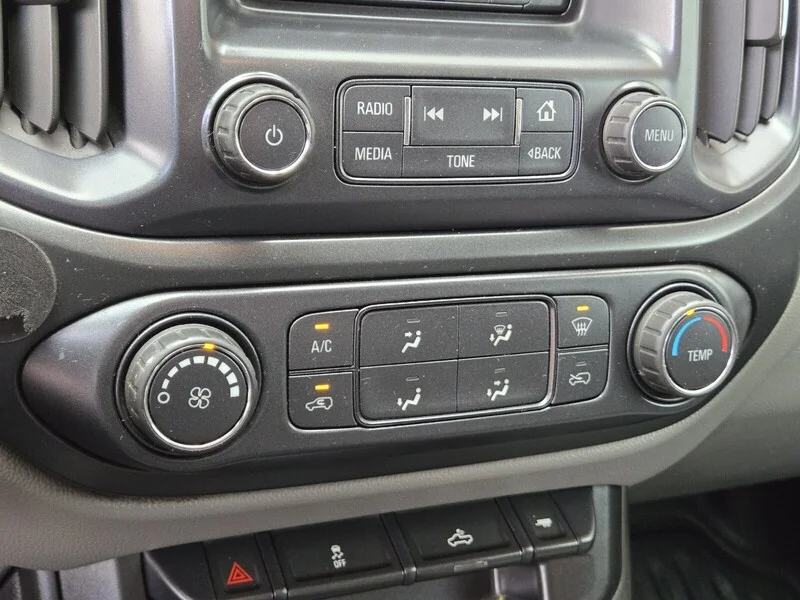 Used 2016 Summit White GMC 2WD image 17