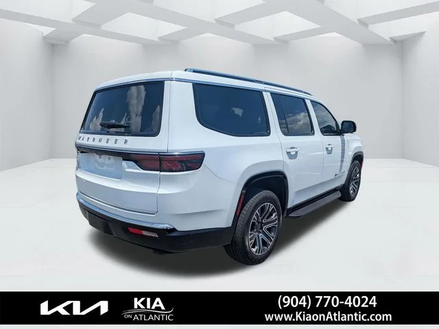 Used 2025 White Jeep Base image 3