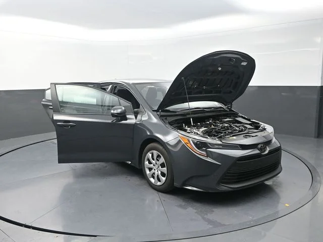 Used 2024  Toyota LE image 38