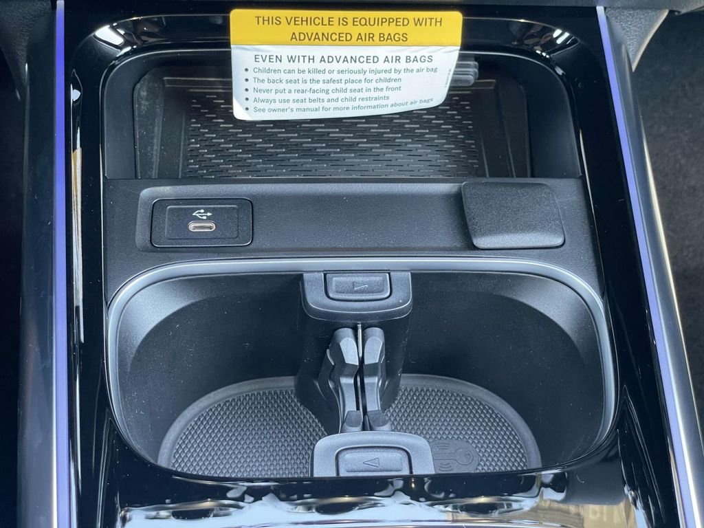 Certified Used 2025 Polar White Mercedes-Benz GLA 35 AMG® image 39