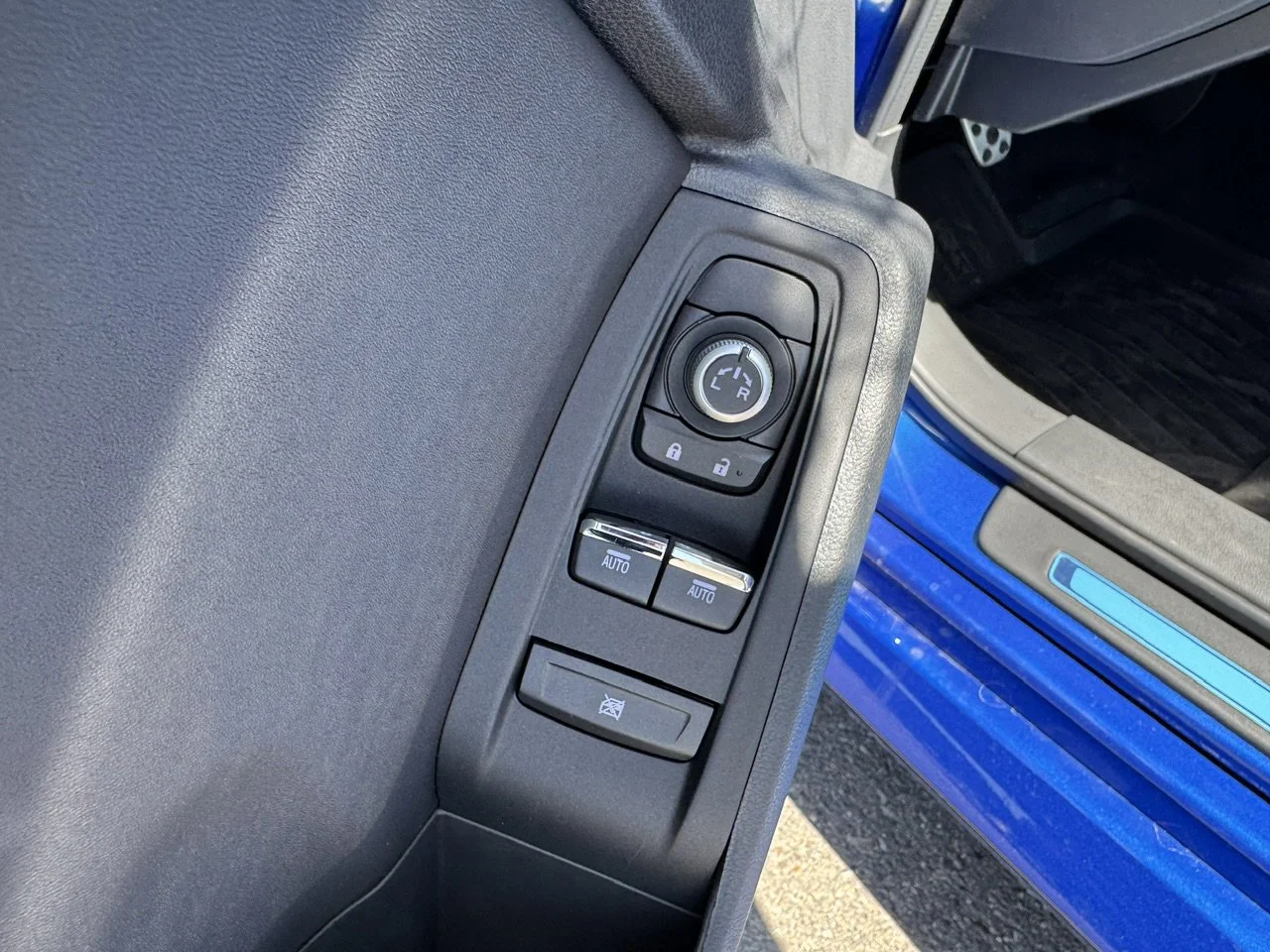 New 2026 WR Blue Pearl Subaru tS image 10