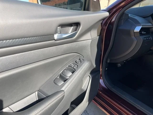 2025 Nissan Altima SV - Photo 13