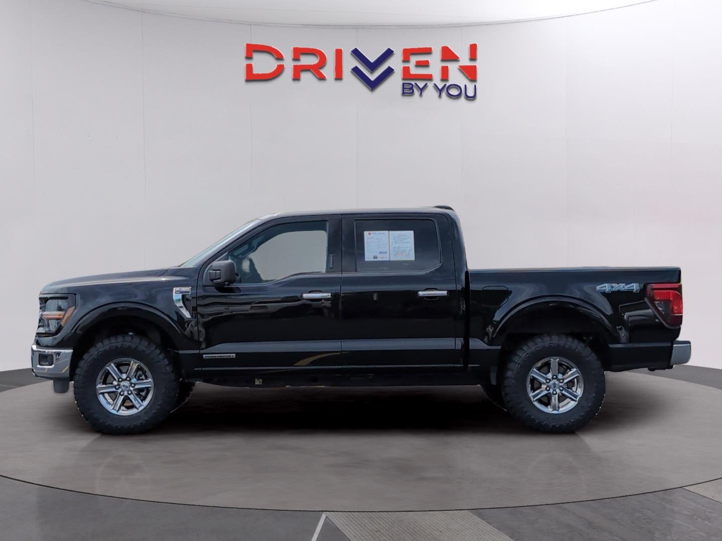 Used 2024 Agate Black Ford XLT image 2