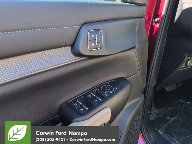 New 2026 Ruby Red Metallic Tinted Clearcoat Ford Lariat® image 11
