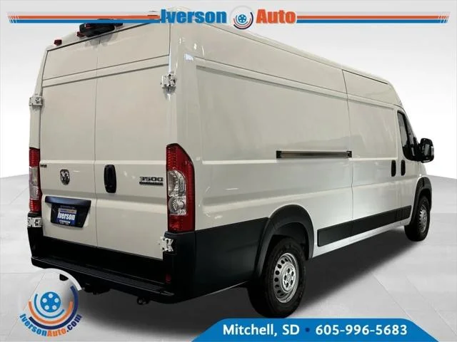 New 2026 Bright White Clear-Coat Exterior Paint RAM Tradesman image 8