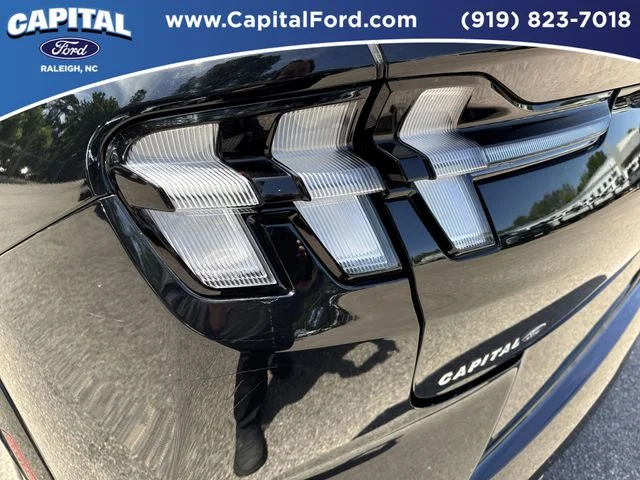 Used 2025 Black Ford Premium image 15