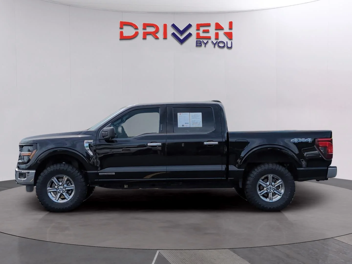 Used 2024 Agate Black Ford XLT image 2