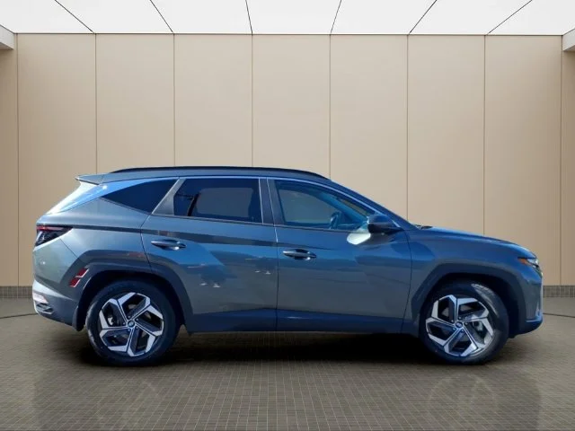 Used 2022 Gray Hyundai SEL image 14