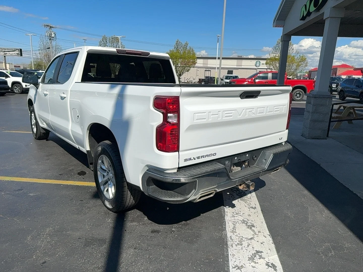 Used 2019 White Chevrolet LT image 4