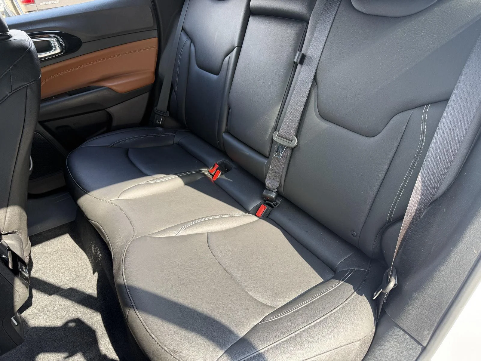 Used 2025 Bright White Clearcoat Jeep Limited image 17