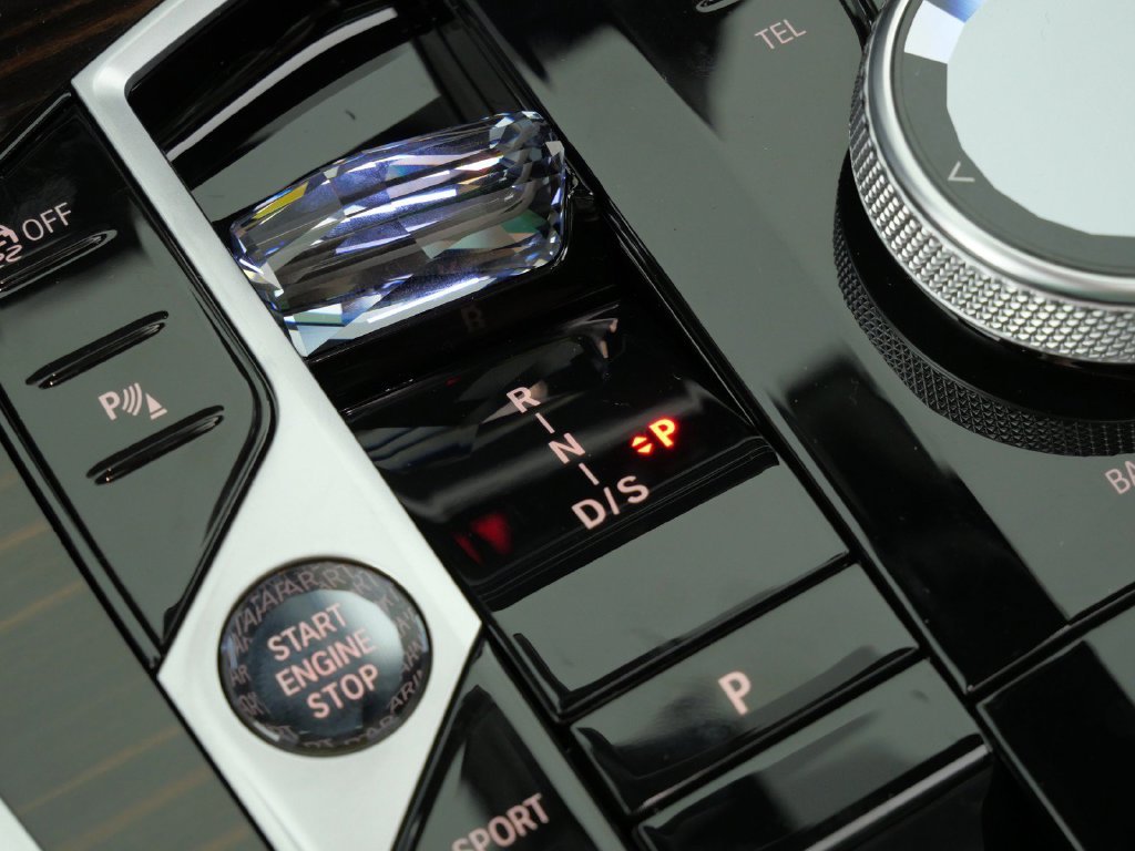 New 2027 Mineral White Metallic BMW xDrive40i image 47