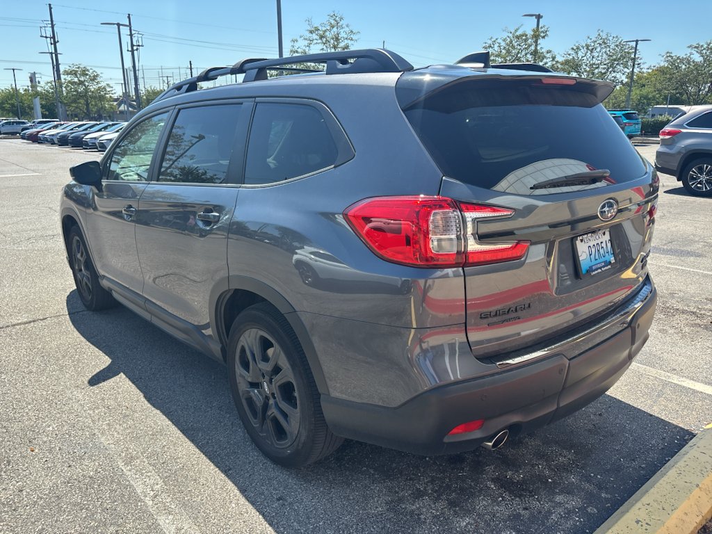 Used 2025 Magnetite Gray Metallic Subaru Onyx Edition Touring image 4