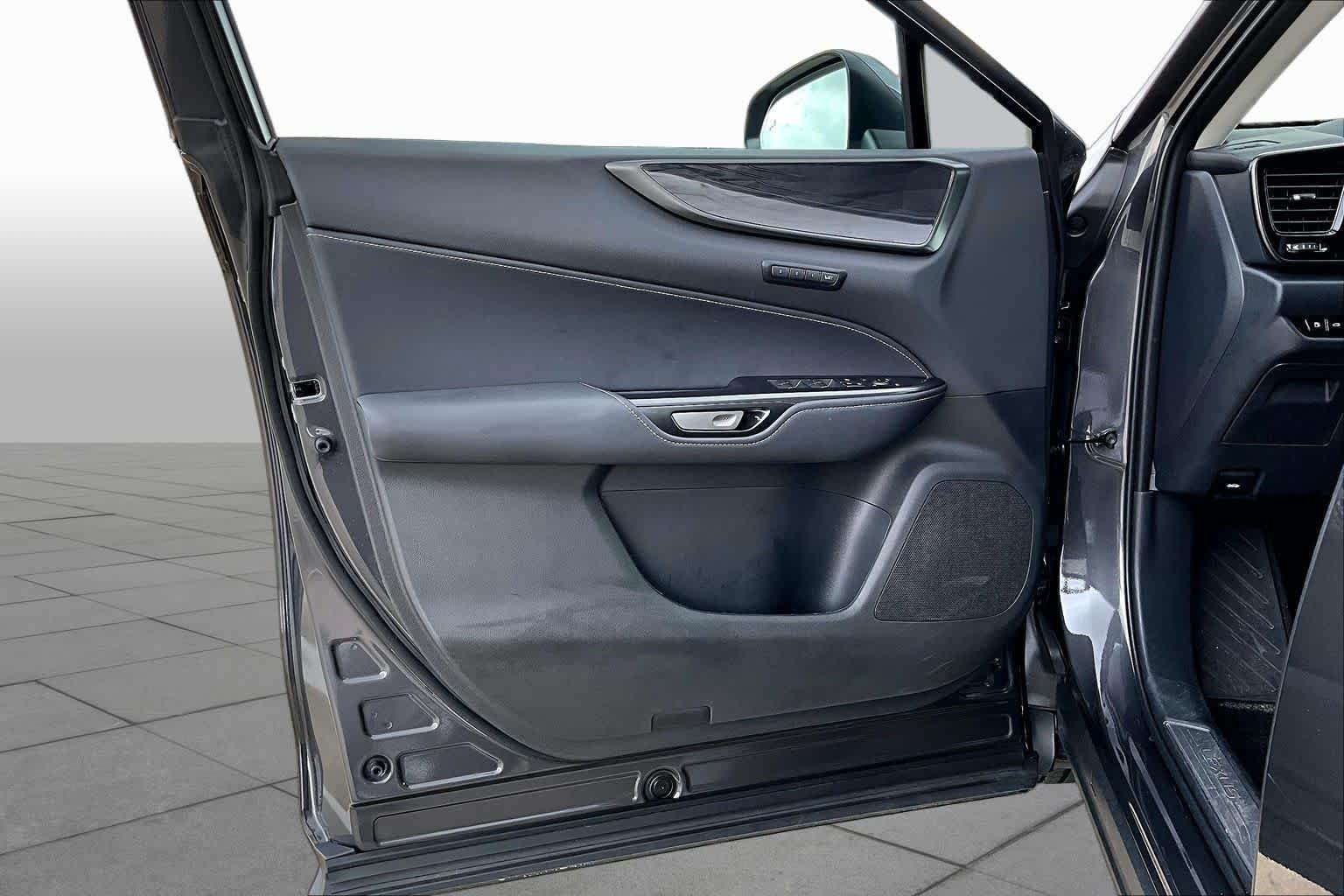 Certified Used 2025 SONIC CHROME Lexus Premium image 22