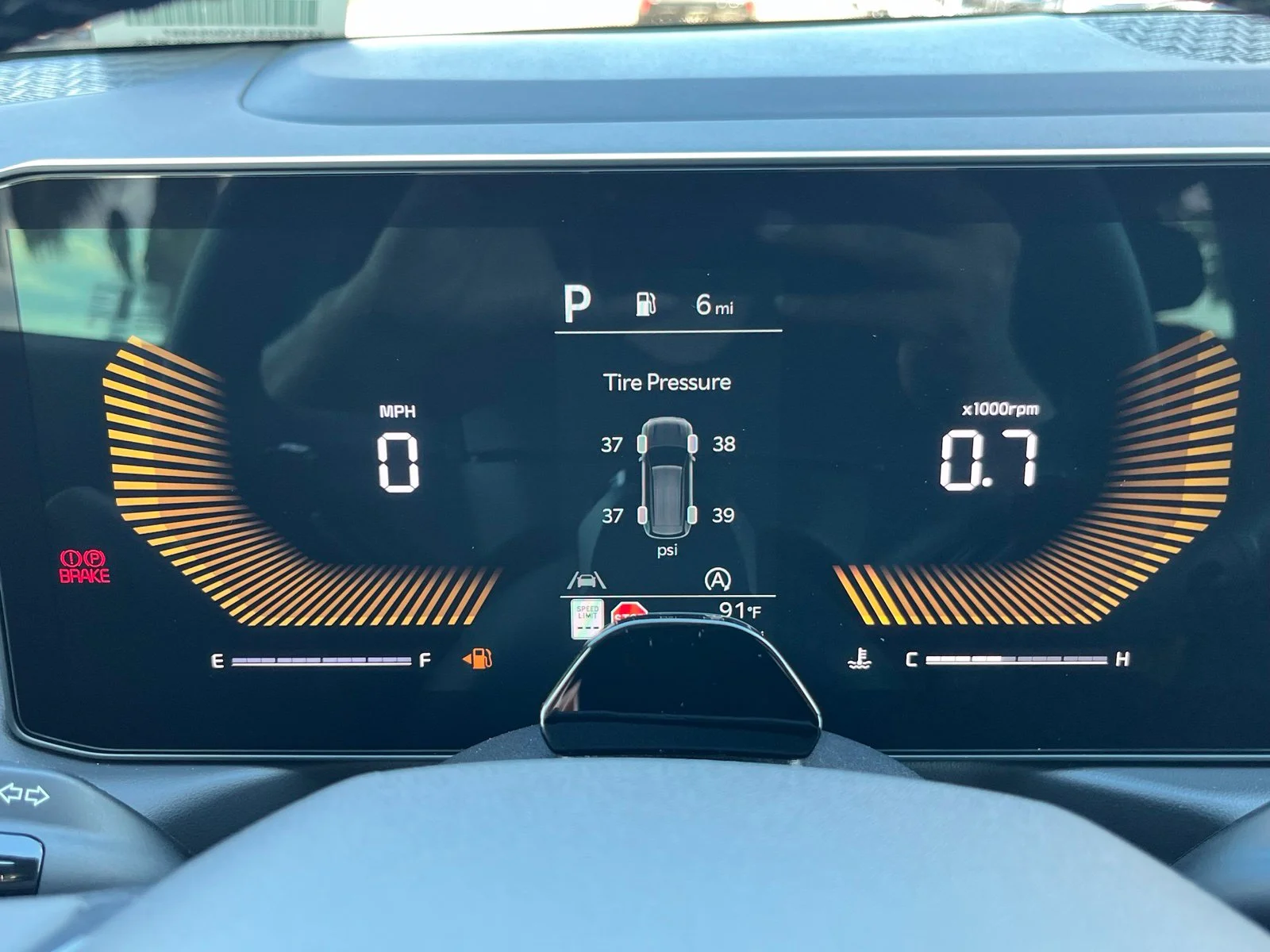 New 2027 White Kia S image 11