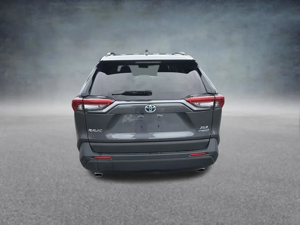 Used 2021 Gray Toyota XLE image 4