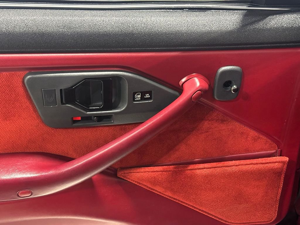 Used 1987 Red Pontiac  image 68