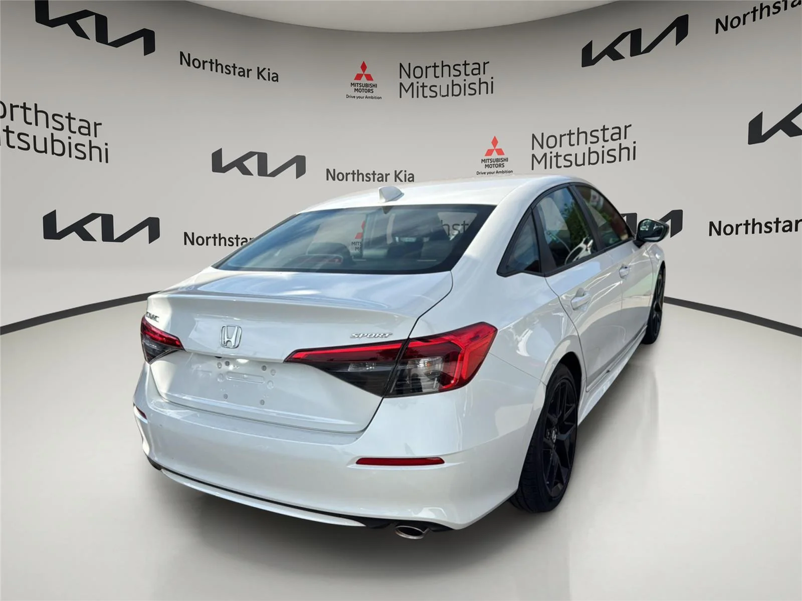 Used 2024 Platinum White Pearl Honda Sport image 5