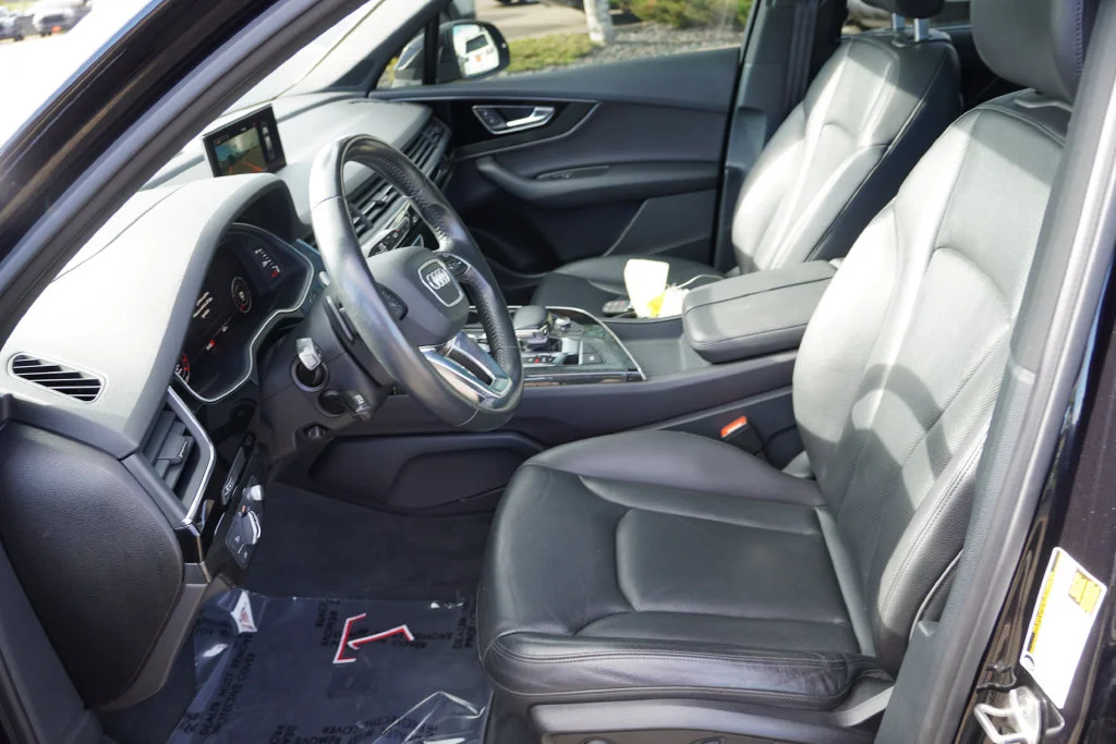 Used 2018 Black Audi 3.0T Prestige image 15