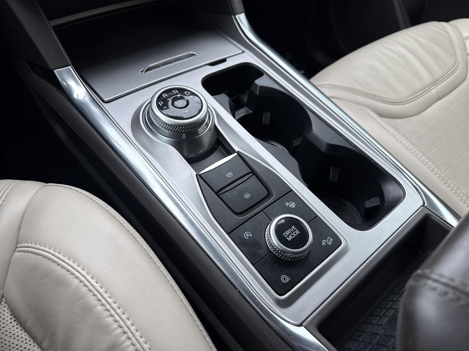 2020 Ford Explorer Platinum - Photo 25