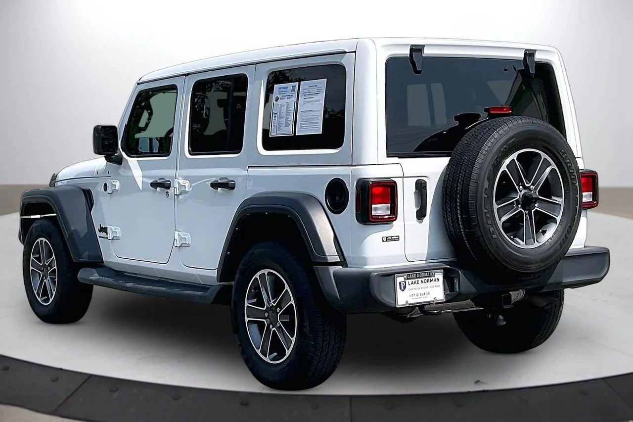 Used 2023 White Jeep Sport image 6